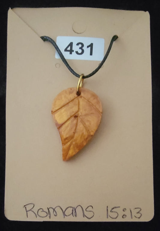 Leaf Necklace-Golden Brown