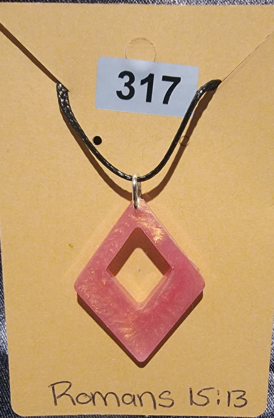 Diamond Shaped 2 Necklace-Light Pink